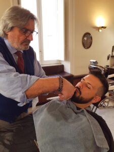 Confesercenti Immagine e Benessere: barberie al collasso, oltre 500mila famiglie rischiano di restare senza lavoro
