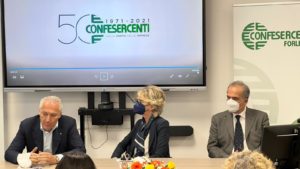 La presidente Patrizia De Luise a Forlì per i 50 anni della Confesercenti