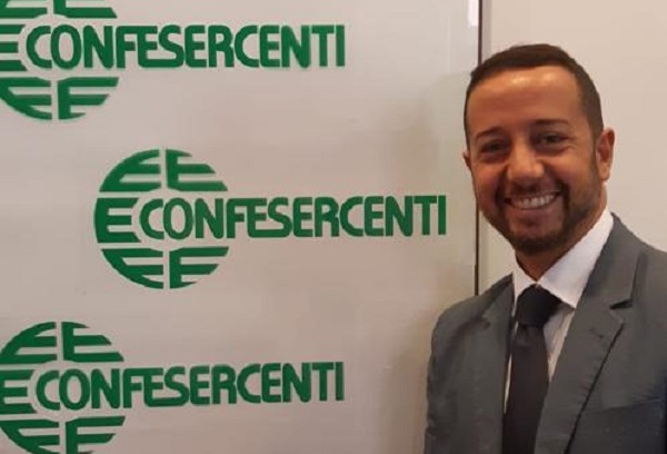 Tabacchi: Assotabaccai Confesercenti dal Viceministro Leo, “Il comparto ha bisogno di riforme”